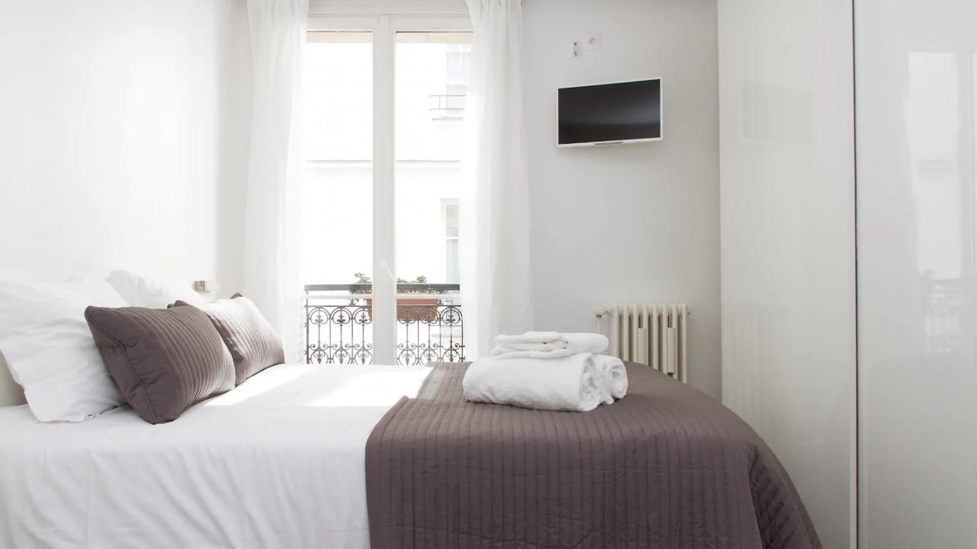 Le Louvre & Saint Germain - 1Br - Cityapartmentstay Parigi Francia